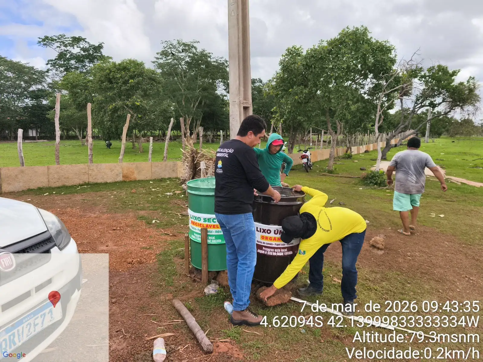 Foto 3 – Ação de educação ambiental na Vertente !