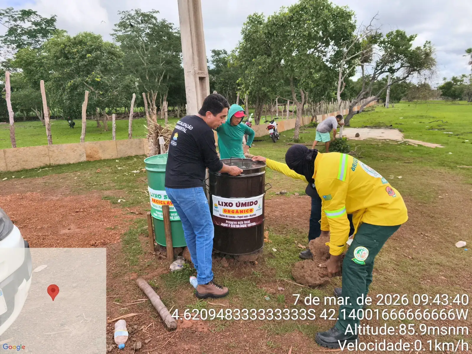 Foto 2 – Ação de educação ambiental na Vertente !