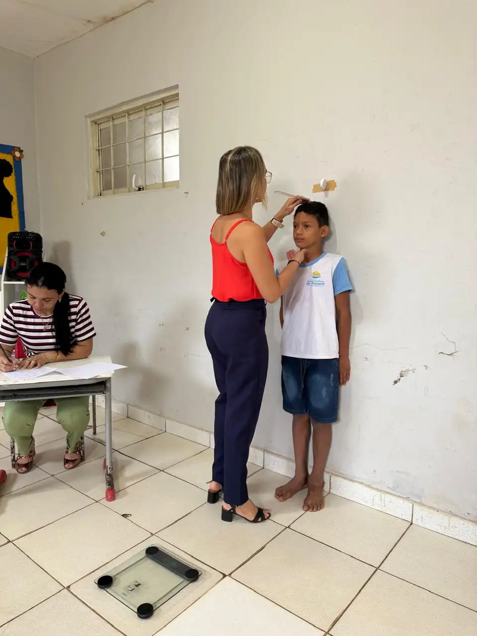 Foto 9 – Avaliação Antropométrica nas Escolas📏