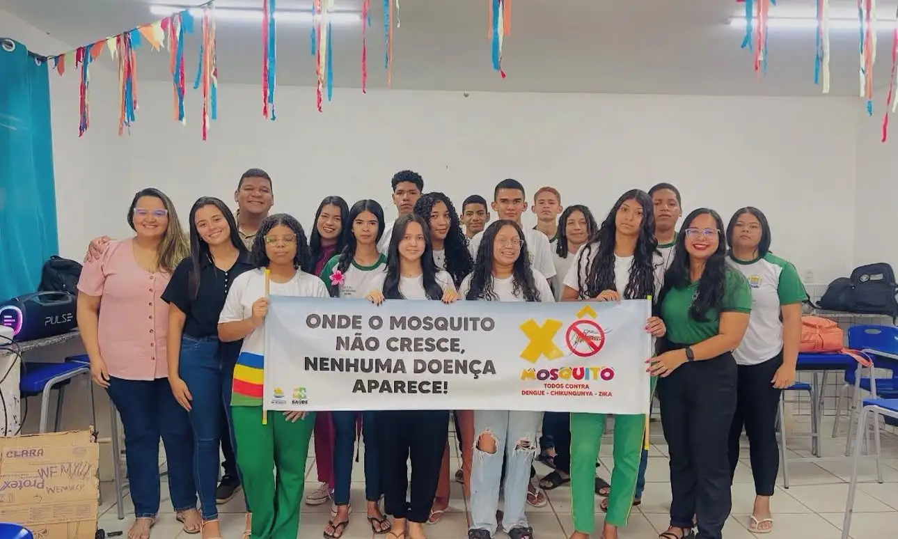 Combate à Dengue na Escola CETI Ribamar Lopes